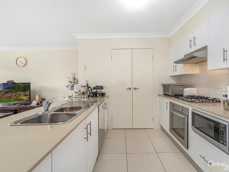 Photo - 48 Whitewood Crescent, Kellyville Ridge NSW 2155 - Image 2