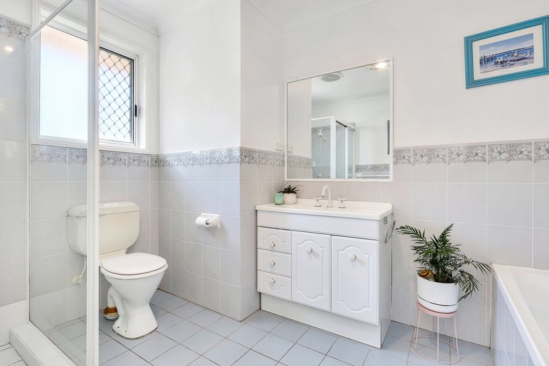 Photo - 4/8 William Street, Figtree NSW 2525 - Image 6