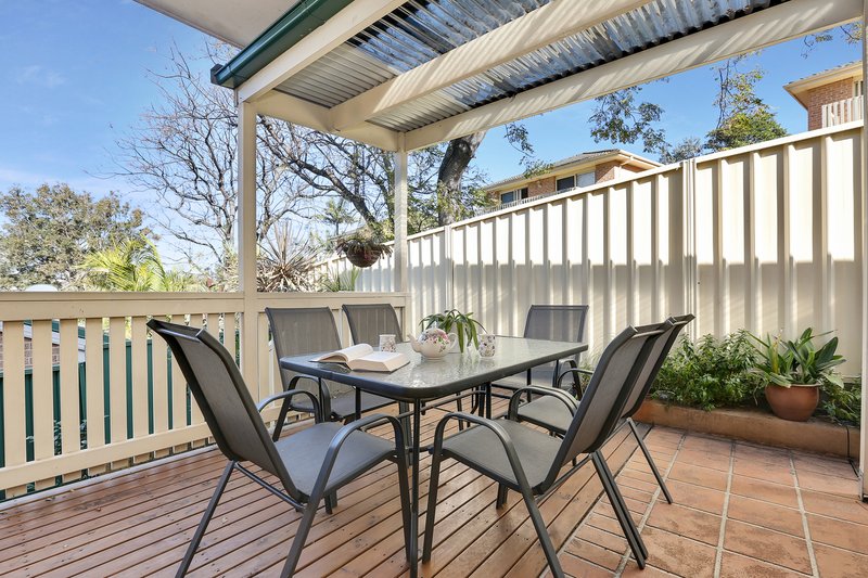 Photo - 4/8 William Street, Figtree NSW 2525 - Image 7