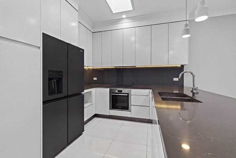Photo - 48 Willison Road, Carlton NSW 2218 - Image 4