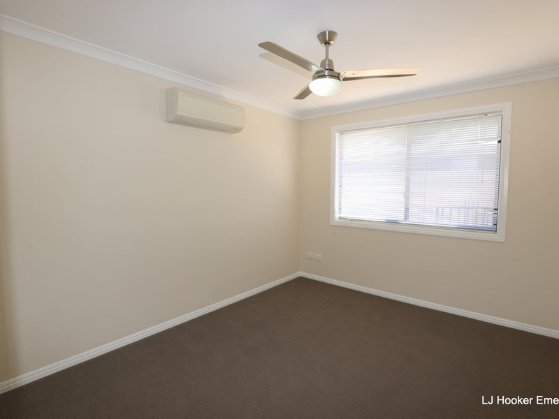 Photo - 48 Wright Street, Emerald QLD 4720 - Image 17