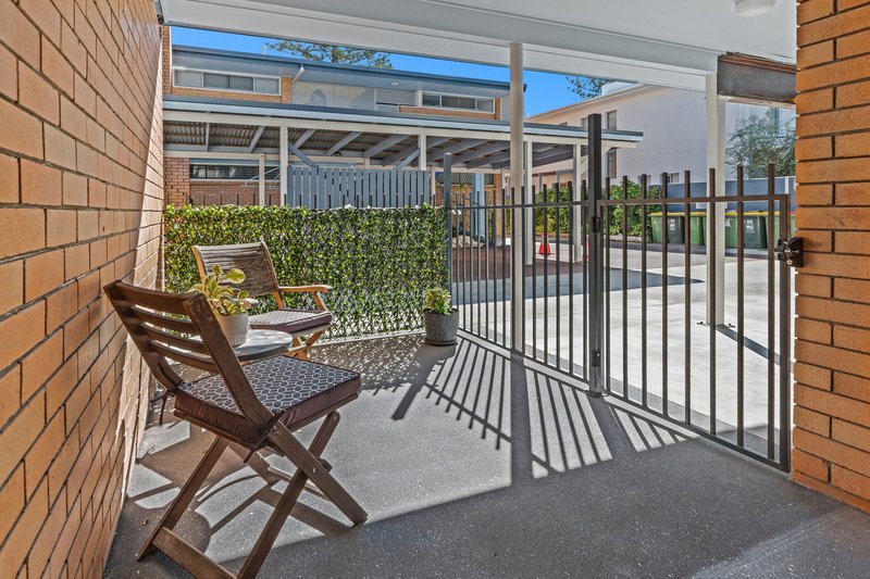 Photo - 4/8 Wyberba Street, Tugun QLD 4224 - Image 3