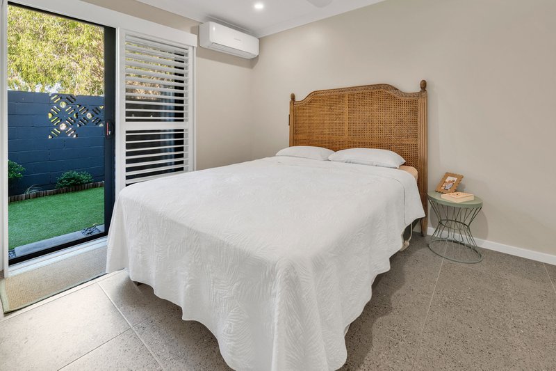 Photo - 4/8 Wyberba Street, Tugun QLD 4224 - Image 9