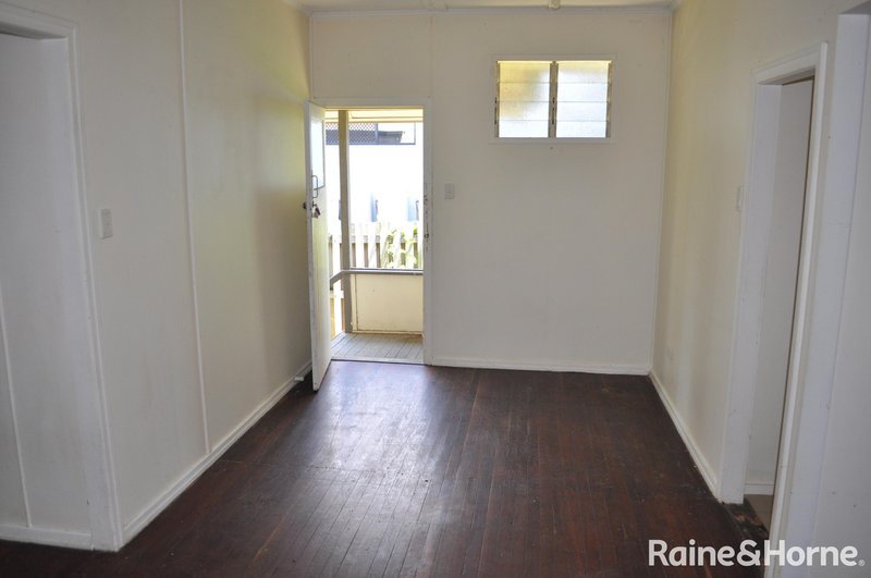 Photo - 48 Yarroon Street, Gladstone Central QLD 4680 - Image 6