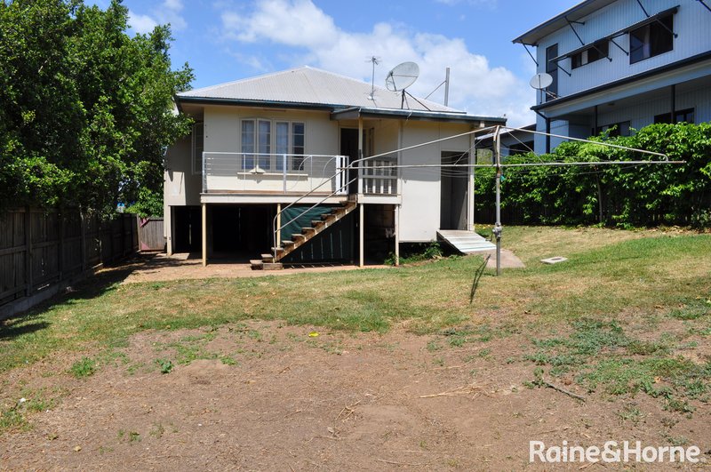 Photo - 48 Yarroon Street, Gladstone Central QLD 4680 - Image 18