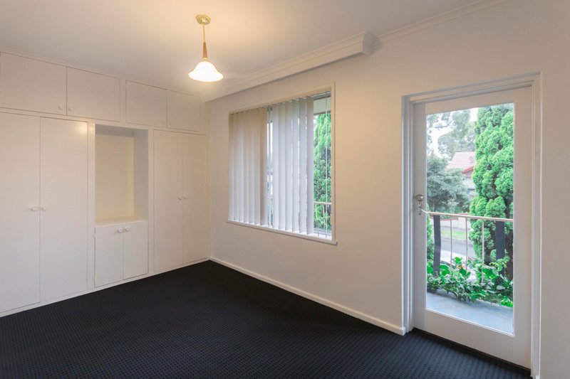 Photo - 4/80 Edward Street, Brunswick VIC 3056 - Image 3