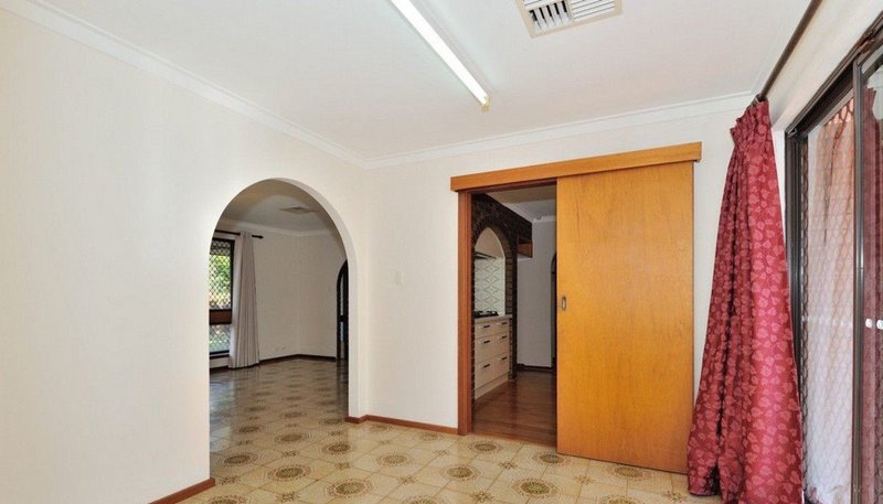 Photo - 480 Light Street, Dianella WA 6059 - Image 10