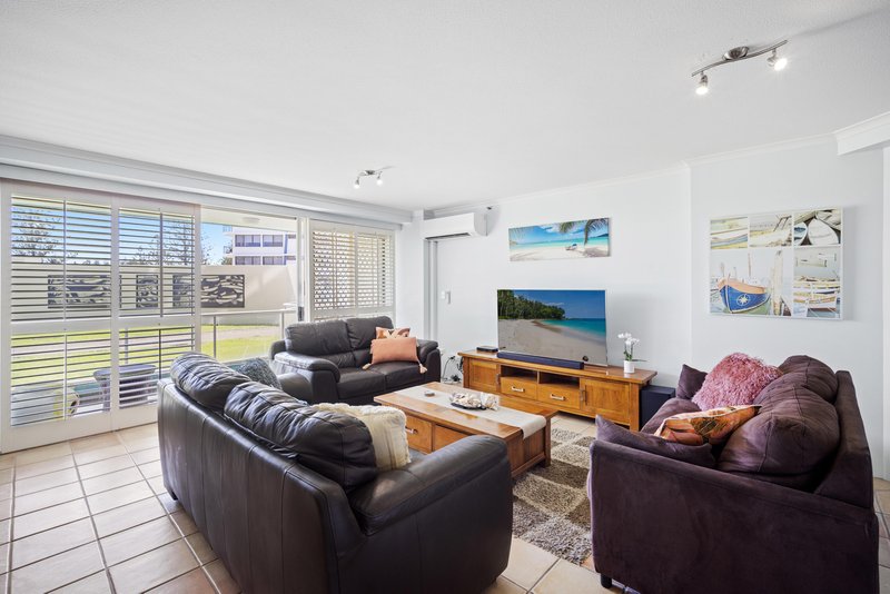 Photo - 4/80 Marine Parade, Coolangatta QLD 4225 - Image 7