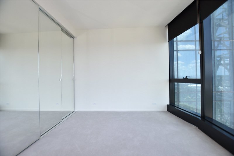 Photo - 4809/70 Southbank Boulevard, Southbank VIC 3006 - Image 4