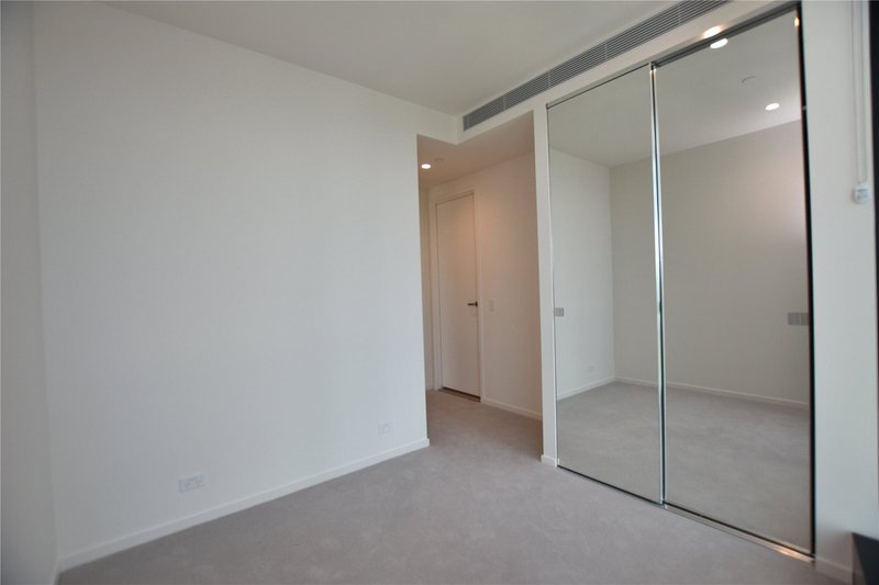 Photo - 4809/70 Southbank Boulevard, Southbank VIC 3006 - Image 6