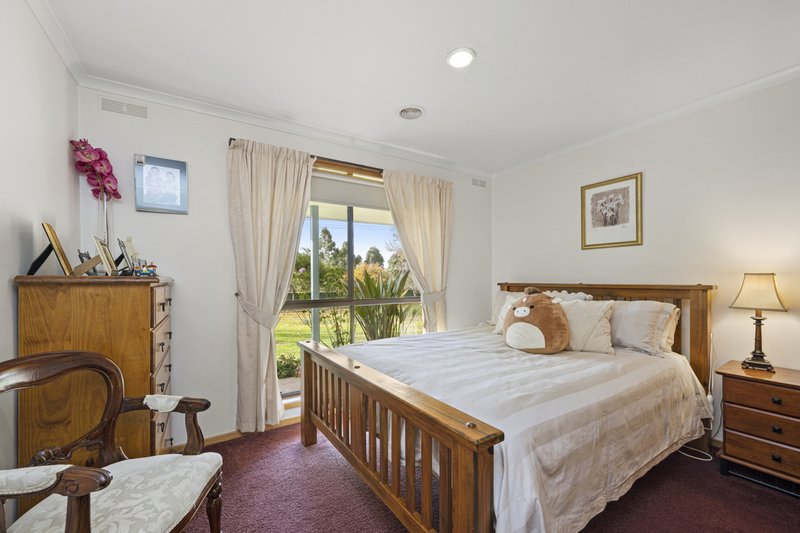 Photo - 481 Bells Road, Smythes Creek VIC 3351 - Image 8