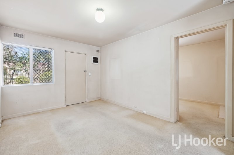 Photo - 4/81 Leonard Street, Victoria Park WA 6100 - Image 4