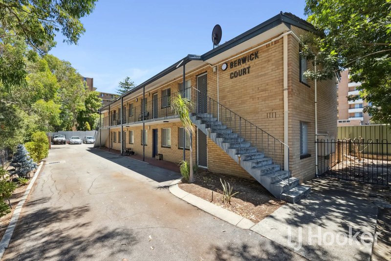 Photo - 4/81 Leonard Street, Victoria Park WA 6100 - Image 15