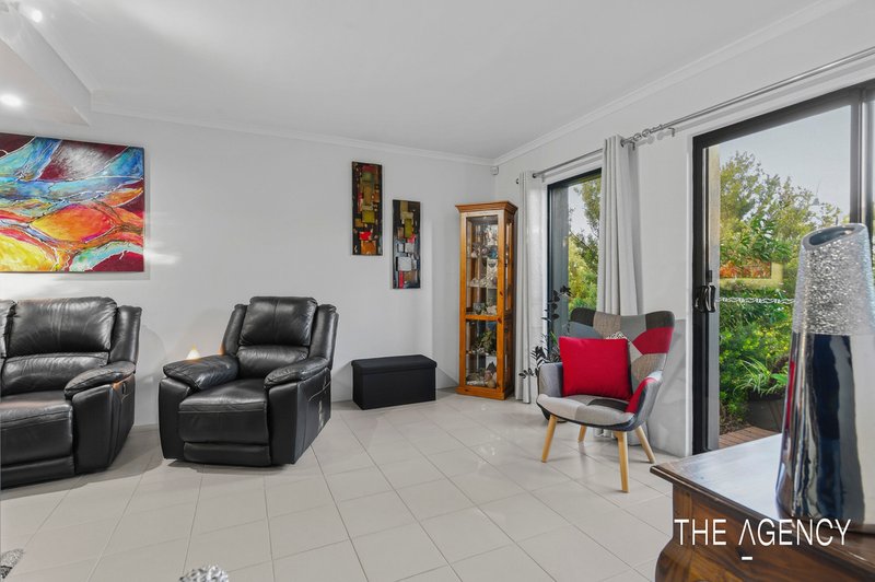 Photo - 48/1 Mariners Cove Drive, Dudley Park WA 6210 - Image 12