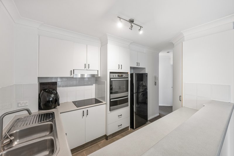 Photo - 48/19 Monte Carlo Avenue, Surfers Paradise QLD 4217 - Image 7