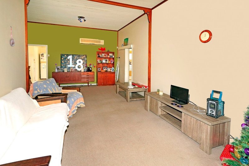 Photo - 482 Bolsover Street, Depot Hill QLD 4700 - Image 11