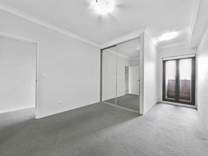 Photo - 48/26-32 Clifton Street, Blacktown NSW 2148 - Image 2