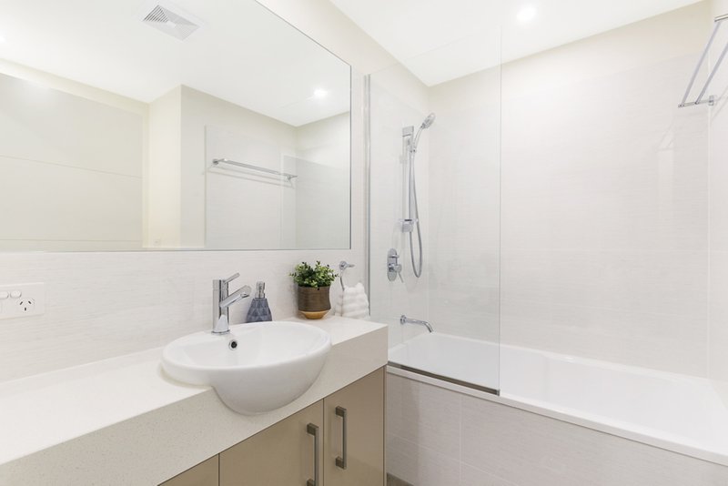 Photo - 4/83 Akonna Street, Wynnum QLD 4178 - Image 5