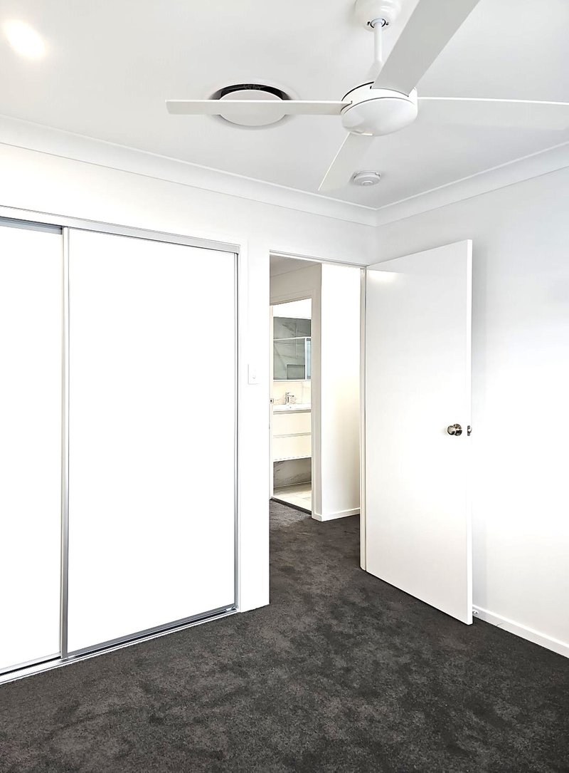 Photo - 4/83 Cribb Avenue, Mitchelton QLD 4053 - Image 12