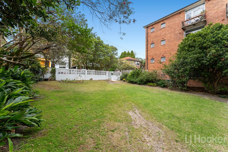 Photo - 4/83 Old South Head Road, Bondi Junction NSW 2022 - Image 8