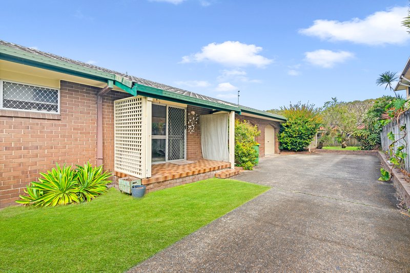 Photo - 484 & 486 Coolangatta Road, Tugun QLD 4224 - Image 5
