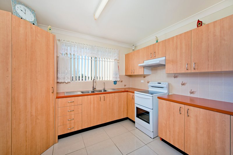 Photo - 4/84 Lord Street, Laurieton NSW 2443 - Image 4