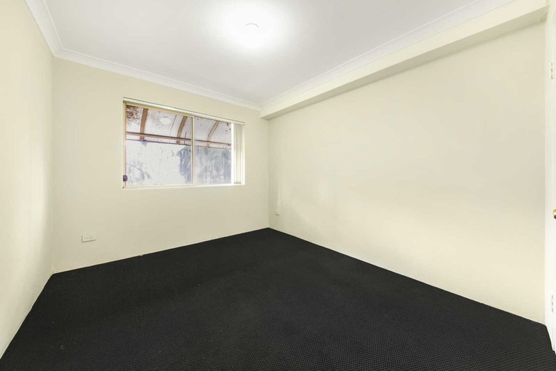 Photo - 4/84 Pitt St , Granville NSW 2142 - Image 3