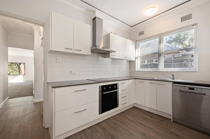 Photo - 484 Pittwater Road, North Manly NSW 2100 - Image 2