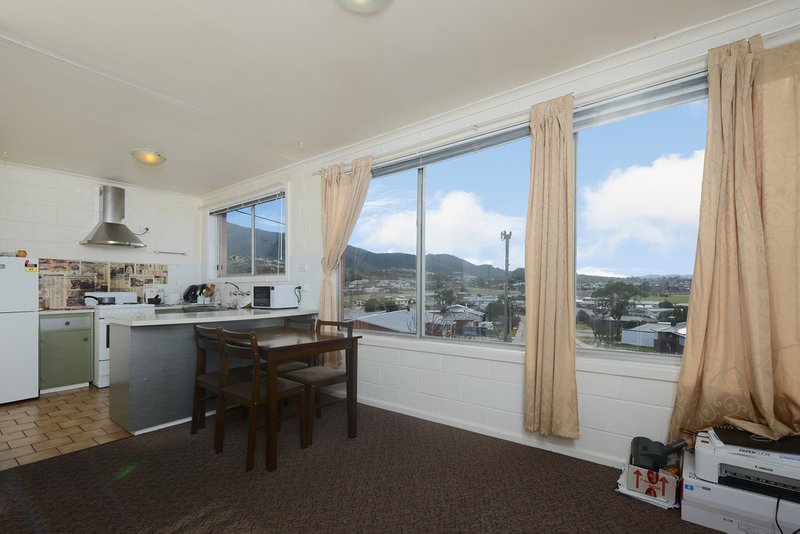 Photo - 4/85 Box Hill Road, Claremont TAS 7011 - Image 4