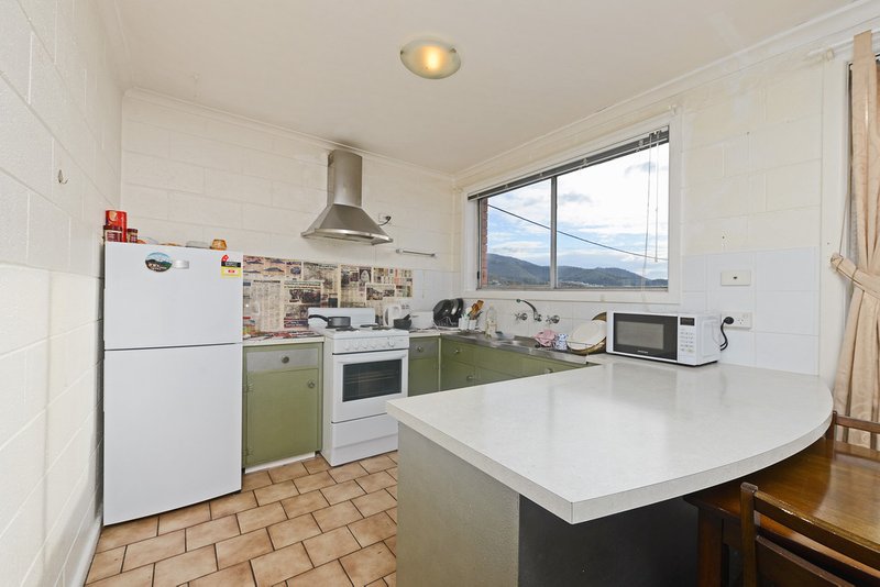 Photo - 4/85 Box Hill Road, Claremont TAS 7011 - Image 5