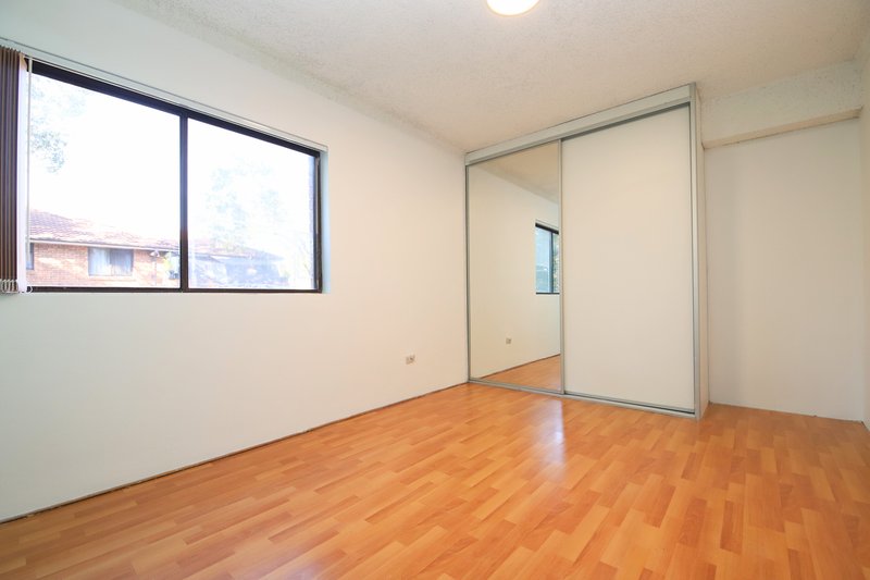 Photo - 4/85 Cairds Avenue, Bankstown NSW 2200 - Image 5