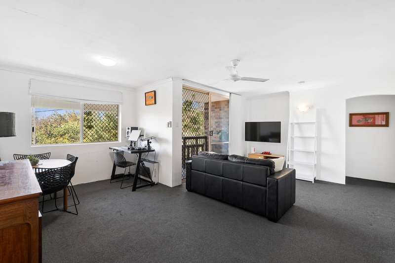 Photo - 4/85 Warren Street, St Lucia QLD 4067 - Image 4