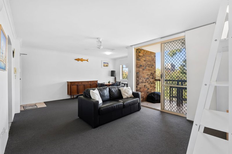 Photo - 4/85 Warren Street, St Lucia QLD 4067 - Image 5