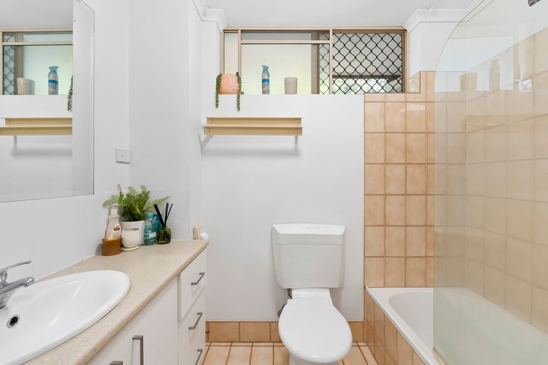 Photo - 4/85 Warren Street, St Lucia QLD 4067 - Image 10