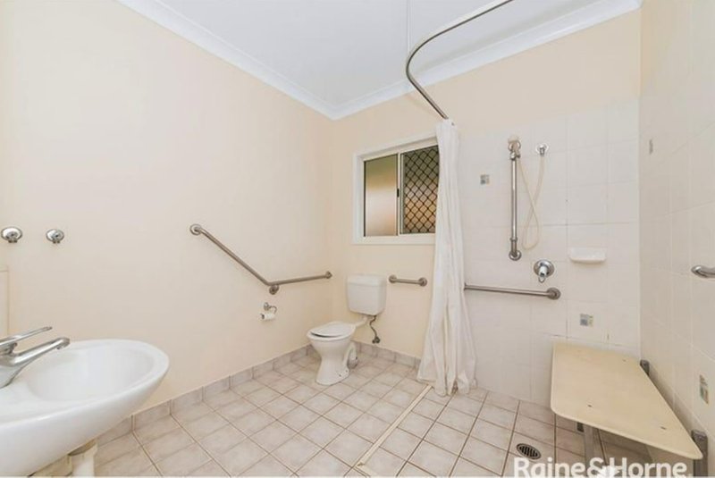 Photo - 48/53-57 Bergin Road, Cranbrook QLD 4814 - Image 5