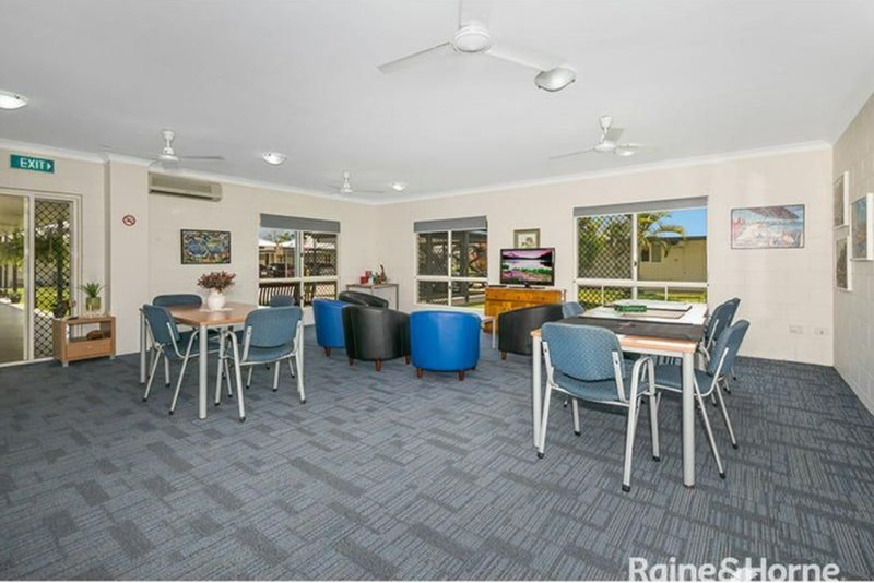 Photo - 48/53-57 Bergin Road, Cranbrook QLD 4814 - Image 9