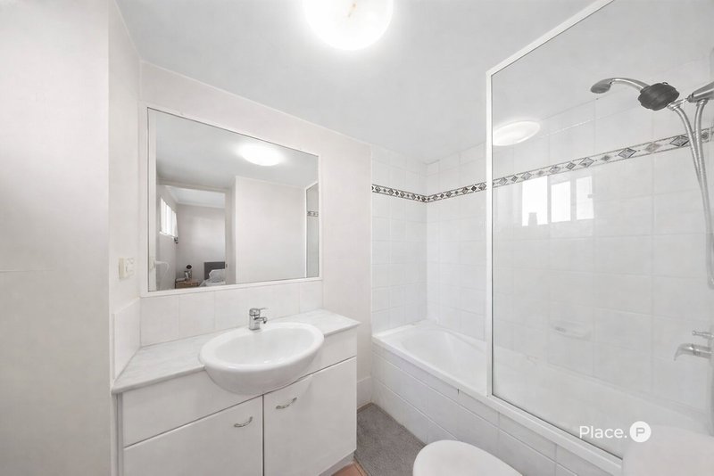 Photo - 48/55 Harries Road, Coorparoo QLD 4151 - Image 10