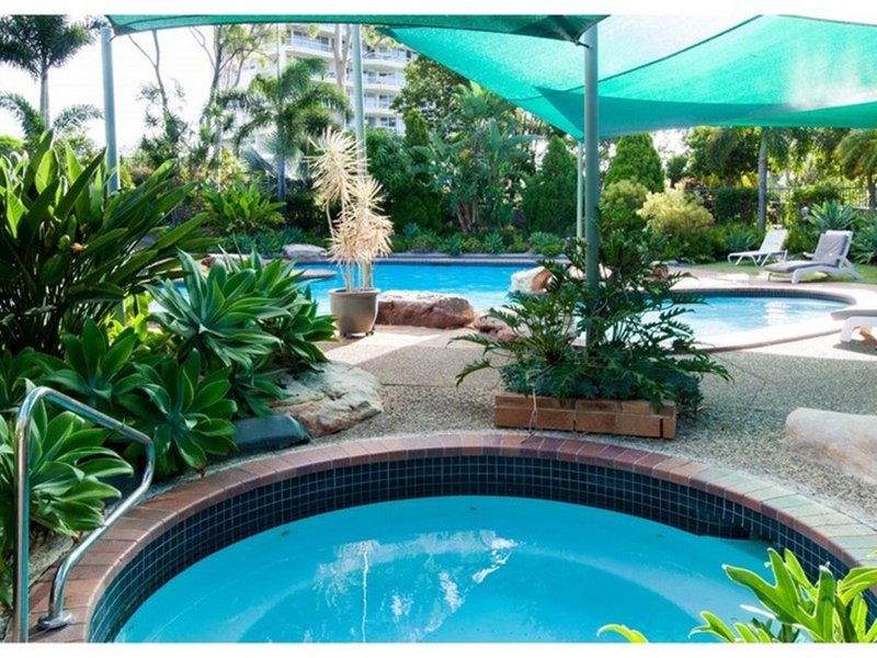 Photo - 48/56 Hooker Blvd , Mermaid Waters QLD 4218 - Image 13