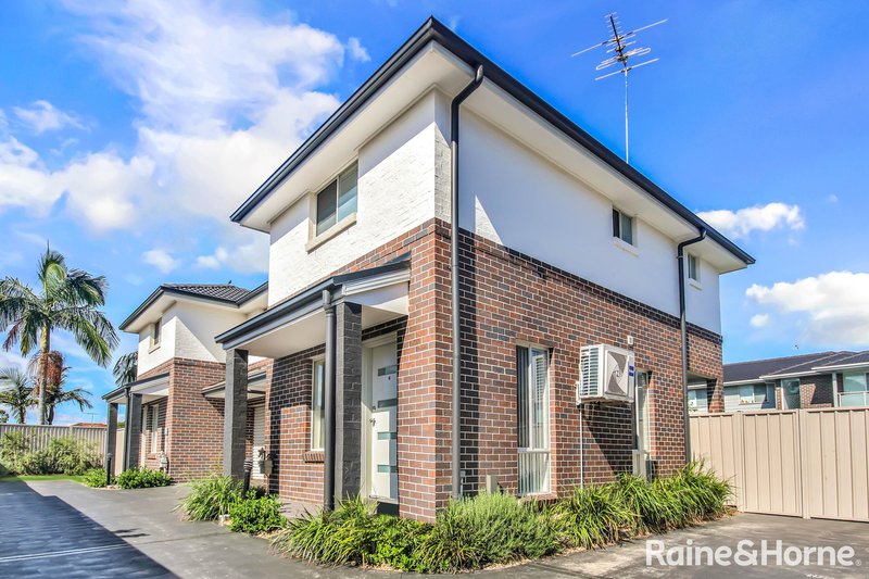 Photo - 4/86 Brisbane Street, Oxley Park NSW 2760 - Image 1