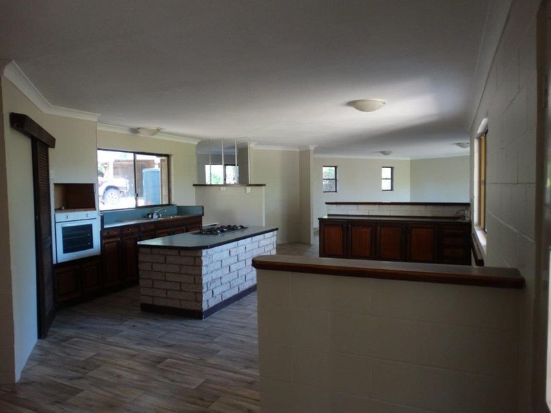 Photo - 486 Cross Road, Euleilah QLD 4674 - Image 10