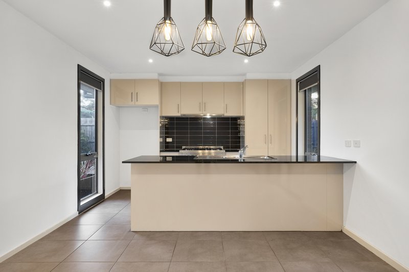 Photo - 4/88 Creswell Street, Crib Point VIC 3919 - Image 3