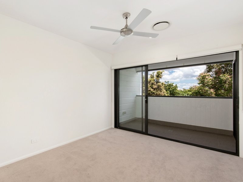 Photo - 4/88 Glades Drive, Robina QLD 4226 - Image 10