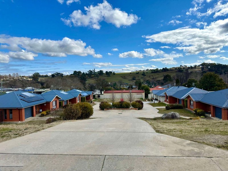 Photo - 4/89-93 Winton Street, Tumbarumba NSW 2653 - Image 5