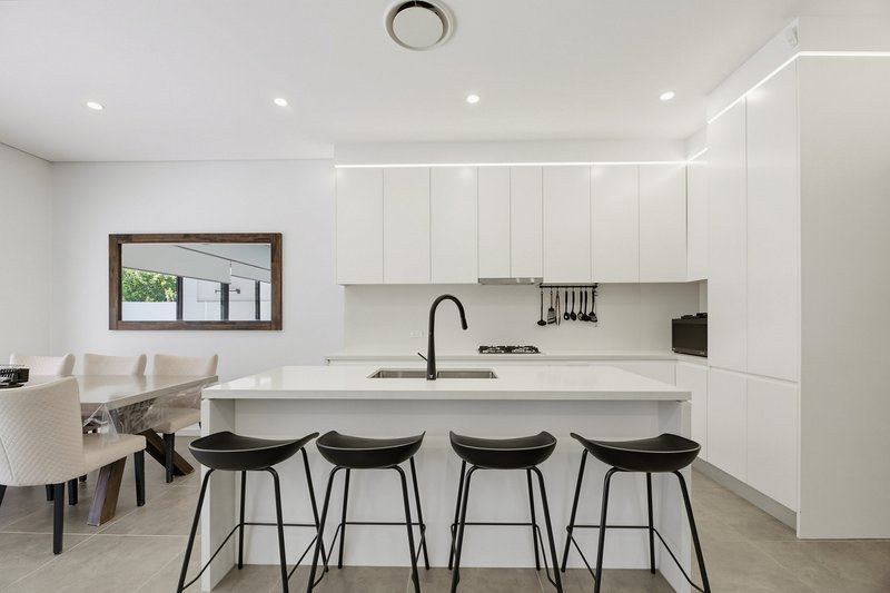 Photo - 48a Baxter Road, Bass Hill NSW 2197 - Image 3