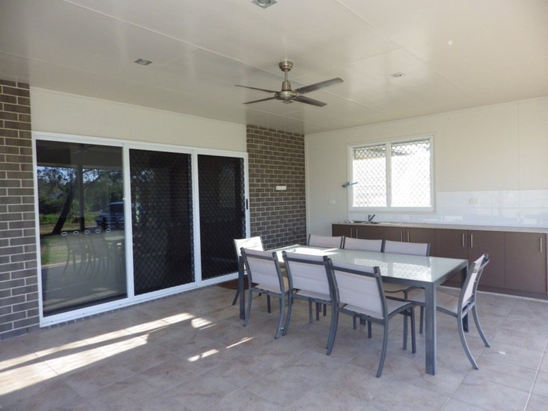 Photo - 48a Roslyn Drive, Roma QLD 4455 - Image 15