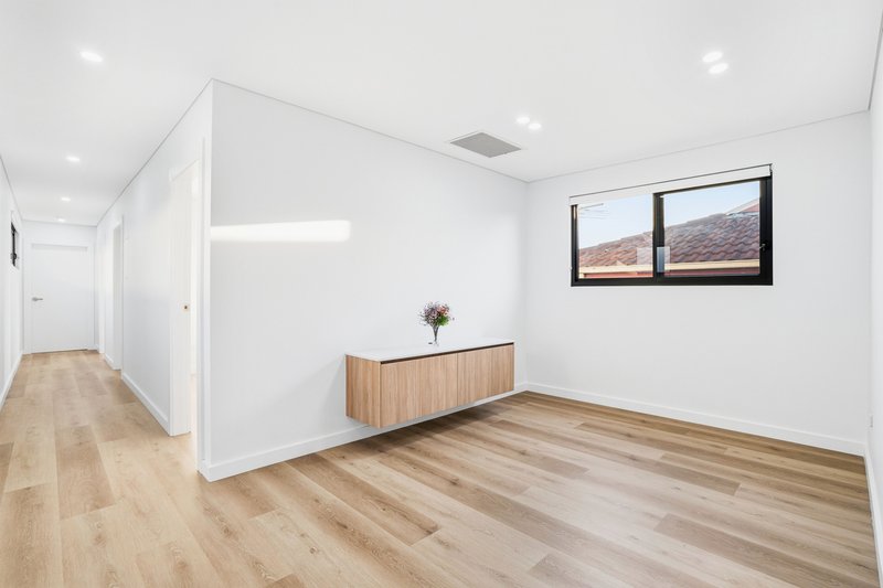 Photo - 48B Margaret Street, Fairfield West NSW 2165 - Image 8