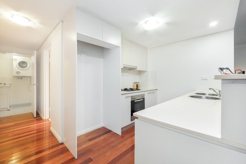 Photo - 4/9-10 The Crescent, Homebush NSW 2140 - Image 4