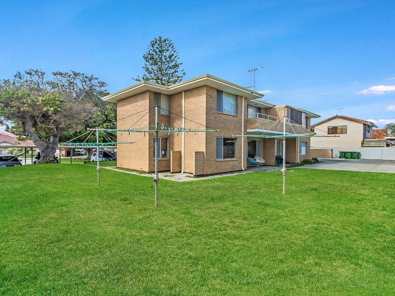 Photo - 4/9-11 Gloucester Avenue, Shoalwater WA 6169 - Image 16