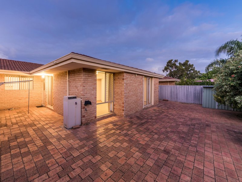 Photo - 4/9-11 Mallard Way, Cannington WA 6107 - Image 12