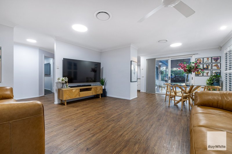 Photo - 49-51 Cane Street, Redland Bay QLD 4165 - Image 4